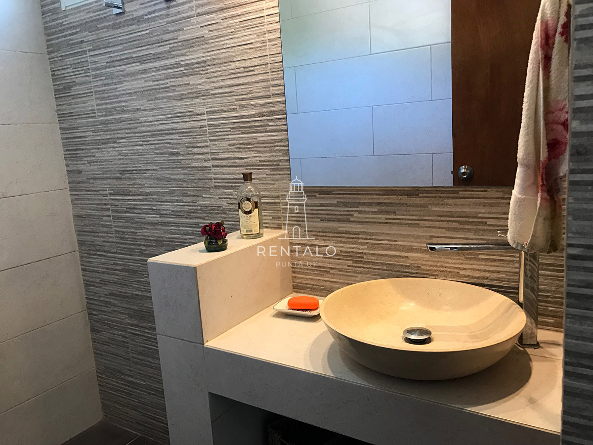 Casa ID.1179 - Casa en Mansa 4 dormitorios con piscina y barbacoa