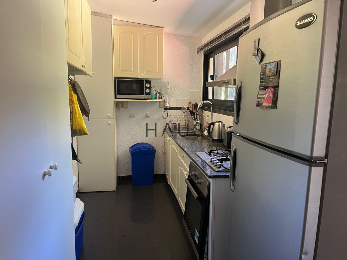 Casa ID.630 - Alquiler anual ideal uso comercial o familiar .Sobre Avenida Córdoba.