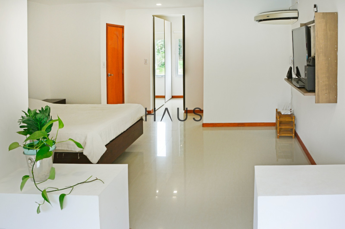 Casa ID.570 - Moderna casa en Barrio Marly