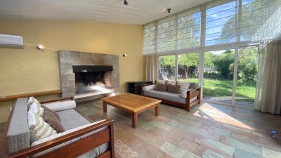 Casa en venta en Las Delicias, playa Mansa, Punta del Este