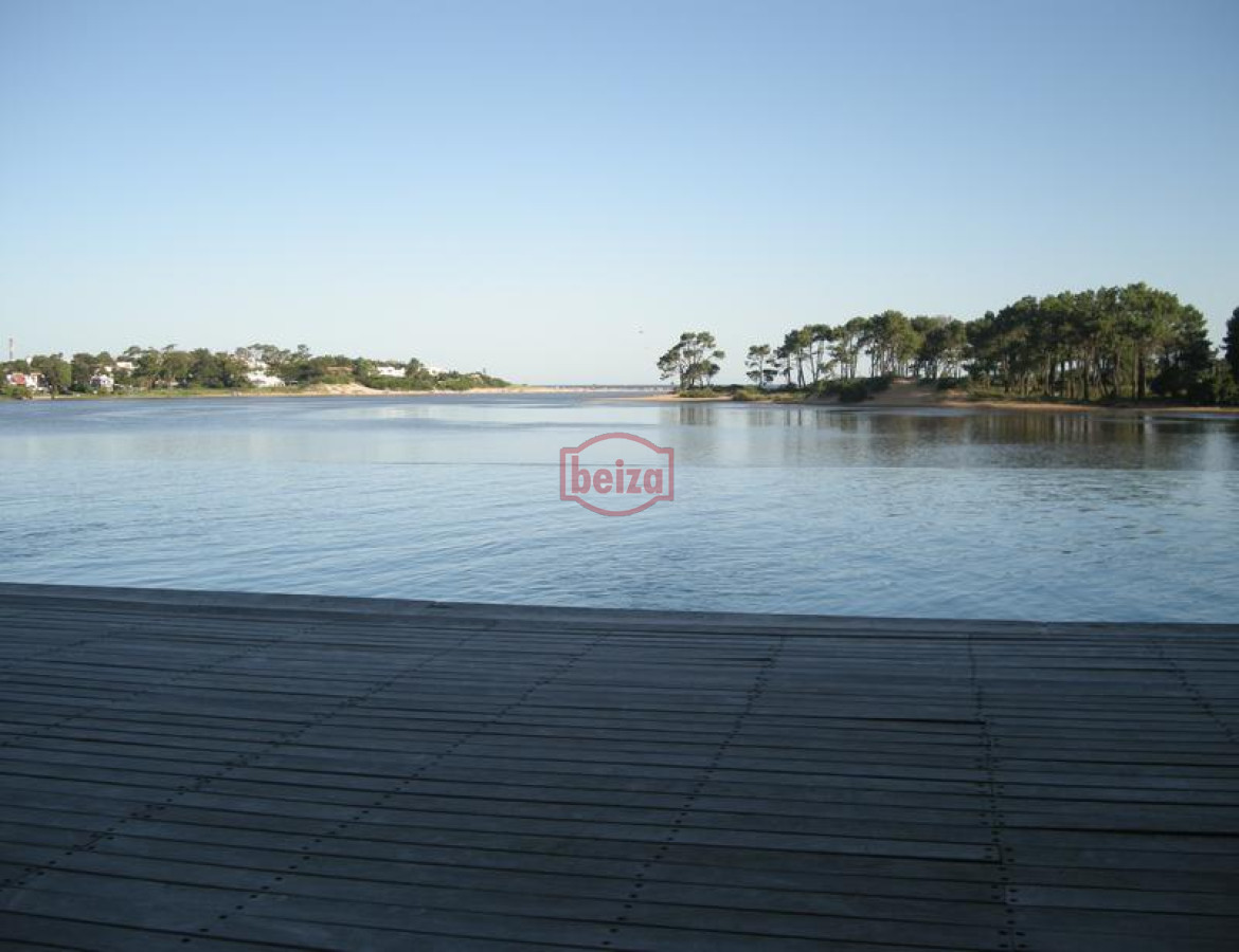 Apartamento ID.166026/Departamento-de-1-dormitorio-y-medio-en-venta-en-complejo-con-amenities.-Playa-Brava - Apartamento en La Barra 3 dormitorios 2 baños