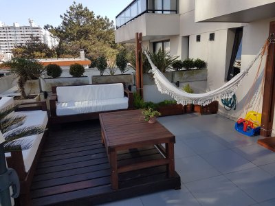 Apartamento en Brava 2 dormitorios con una espectacular terraza!