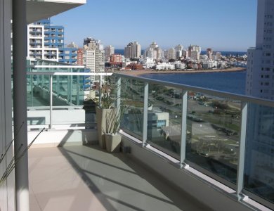 Apartamento en la Mansa 3 dormitorios con parrillero y garage - FAR32652A