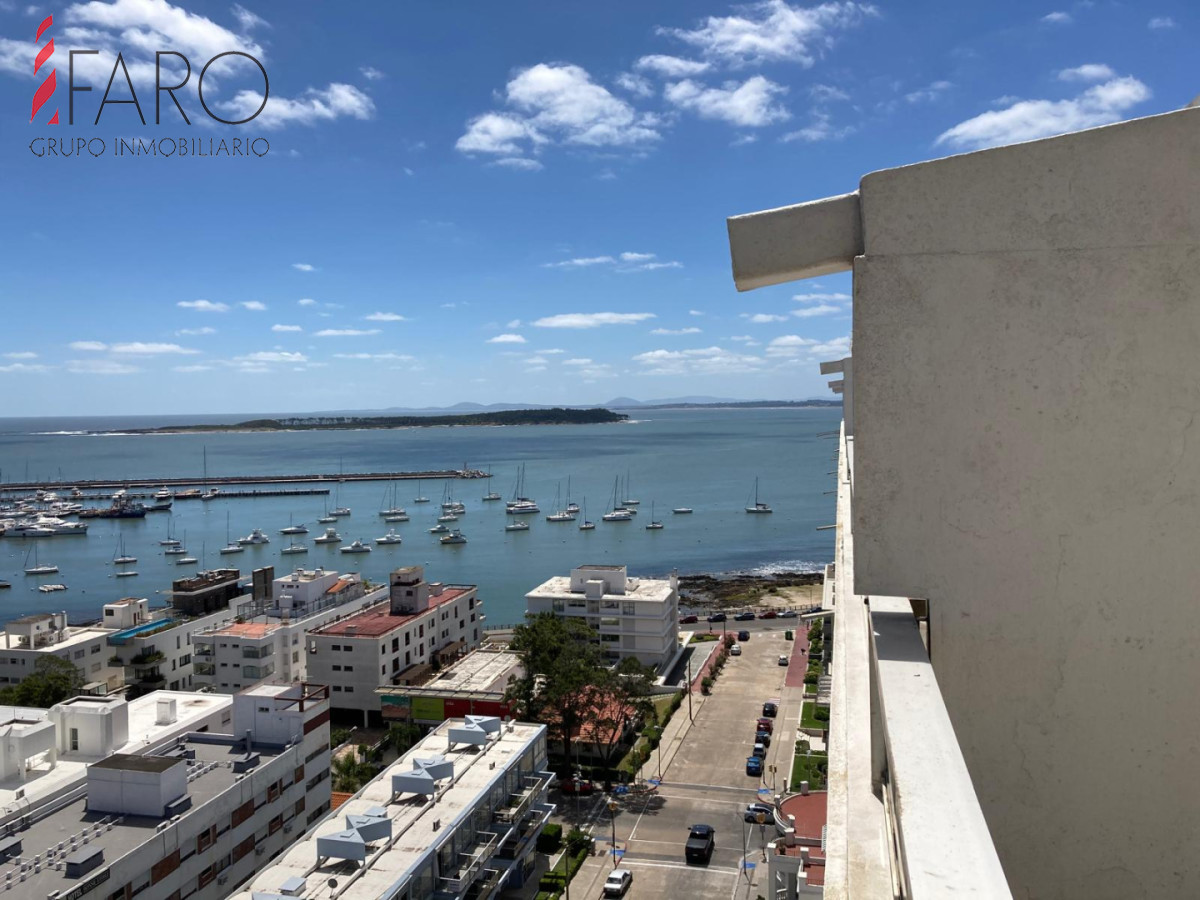 Apartamento en Peninsula a pasos del Puerto en alquiler. - FAR42967A