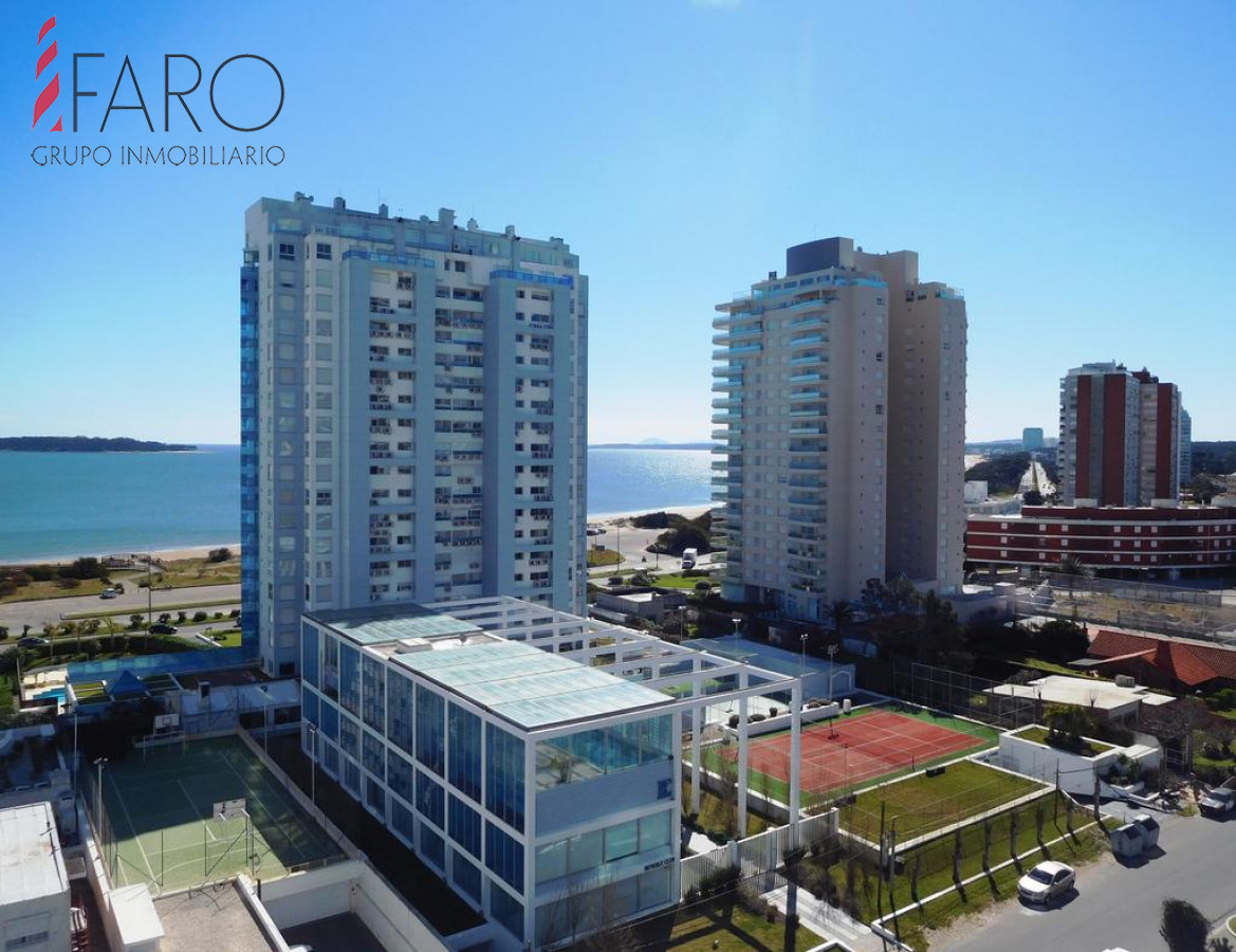 Apartamento en Mansa 3 dormitorios con servicios - FAR32568A