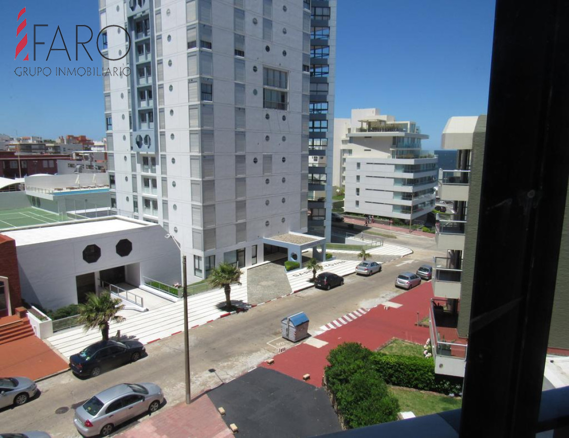 Apartamento en Península 1 dormitorio con garage - FAR33378A