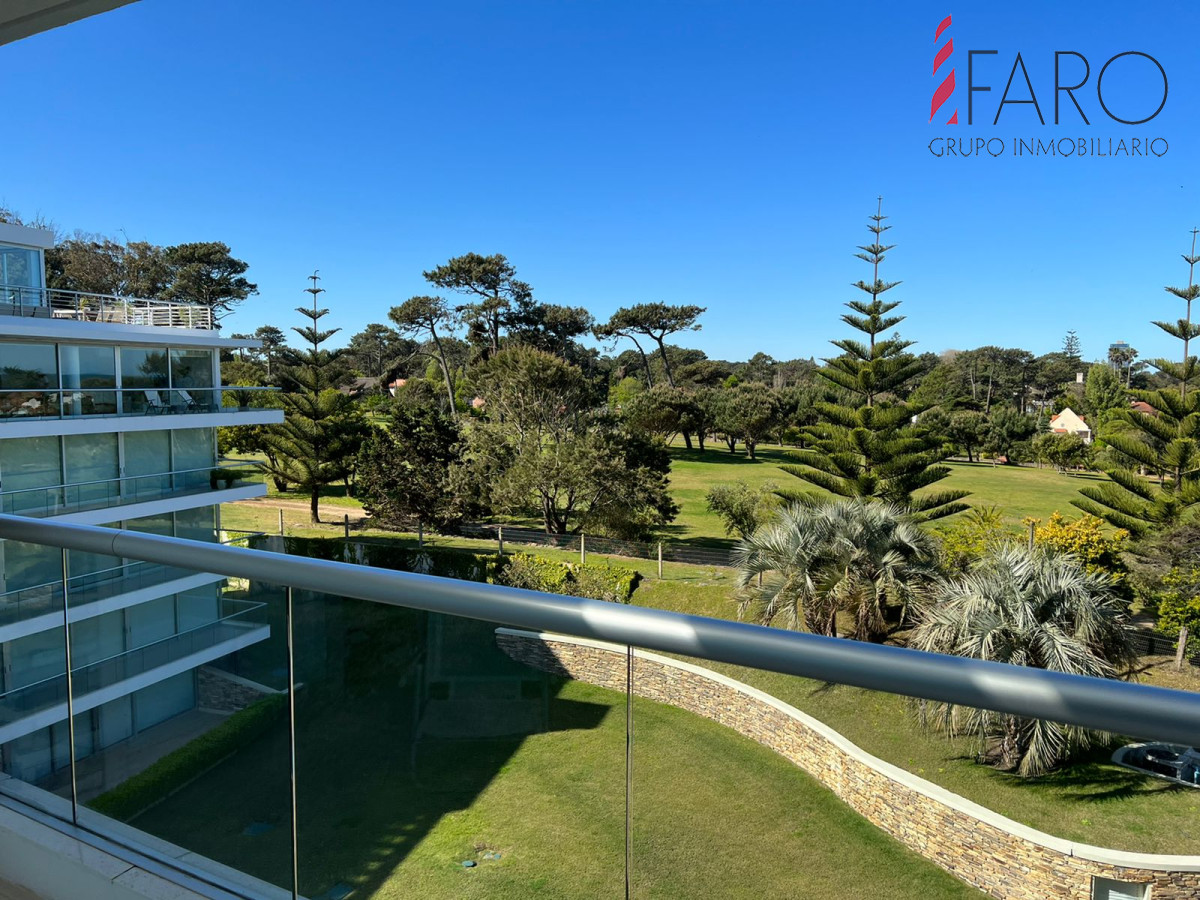 Amplia y moderna unidad, ideal para disfrutar en familia  - FAR39273A