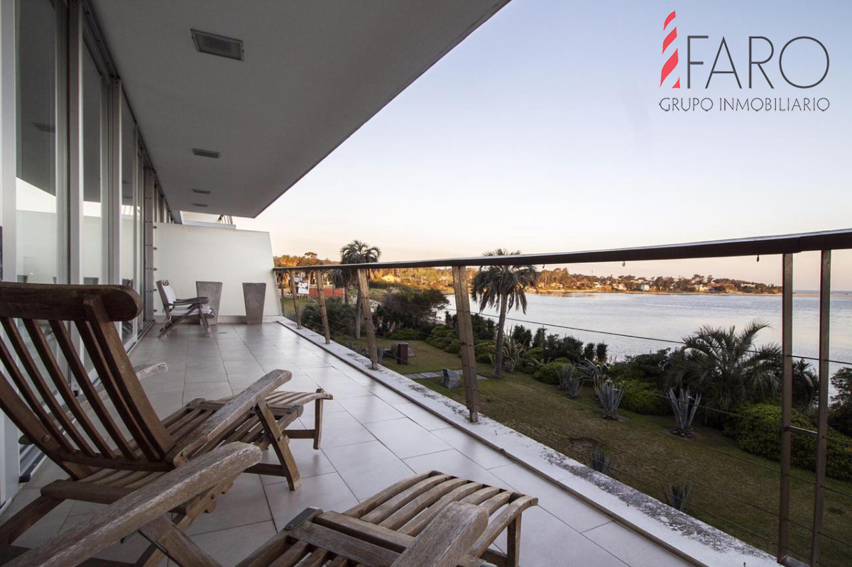 Apartamento en La Barra 4 dormitorios con terraza - FAR32878A