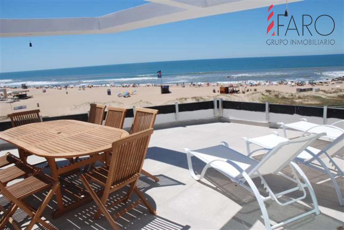 Apartamento en Montoya 3 dormitorios y servicio - FAR33129A