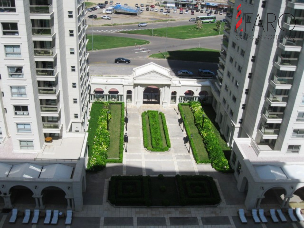 Apartamento con todos los servicios - FAR33658A
