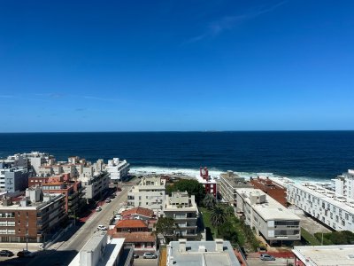 Apartamento en venta en Península, Punta del Este