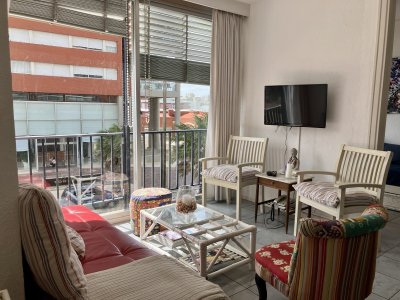 Apartamento en venta de 2 dormitorios zona Peninsula, PUNTA DEL ESTE
