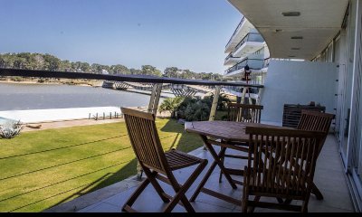 Apartamento en La Barra 4 dormitorios con garage