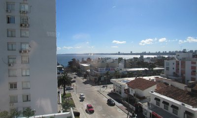Excelente oportunidad en la Península con vistas al mar