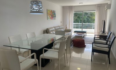 En zona Golf , apartamento muy luminoso