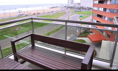 Apartamento en la Brava 4 dormitorios con terraza y garage