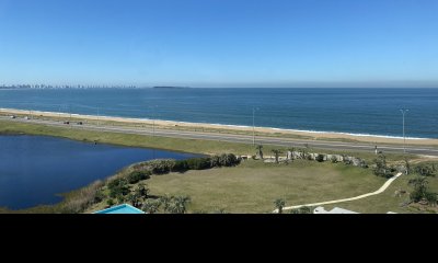 Te imaginas vivir viendo la reconocida postal de la entrada a Punta del Este?
