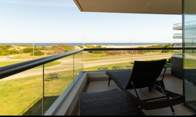 Apartamento en Brava 4 dormitorios con garage doble y terraza