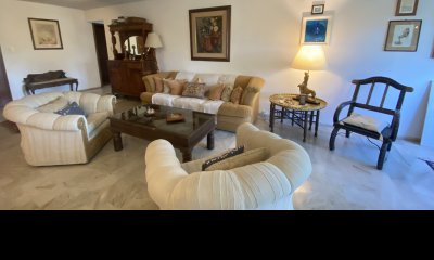 ¡Tu hogar ideal te espera en nuestro exclusivo apartamento con una planta espaciosa, similar a una casa!