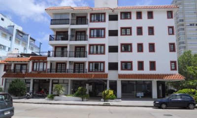 1 dormitorio en edificio con servicios