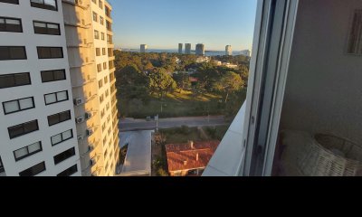 Apartamento funcional  sobre Av Roosevelt