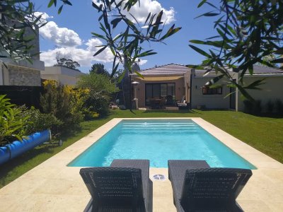 casa en barrio privado la residence 3 dormitorios con parrillero - far36375c