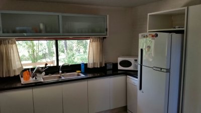 muy linda casa estilo minimalista en montoya de 4 dormitorios con parrillero - far36270c