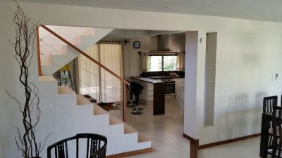 muy linda casa estilo minimalista en montoya de 4 dormitorios con parrillero - far36270c