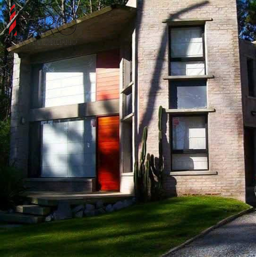 Casa en Montoya 3 dormitorios 2 baños - FAR32574C
