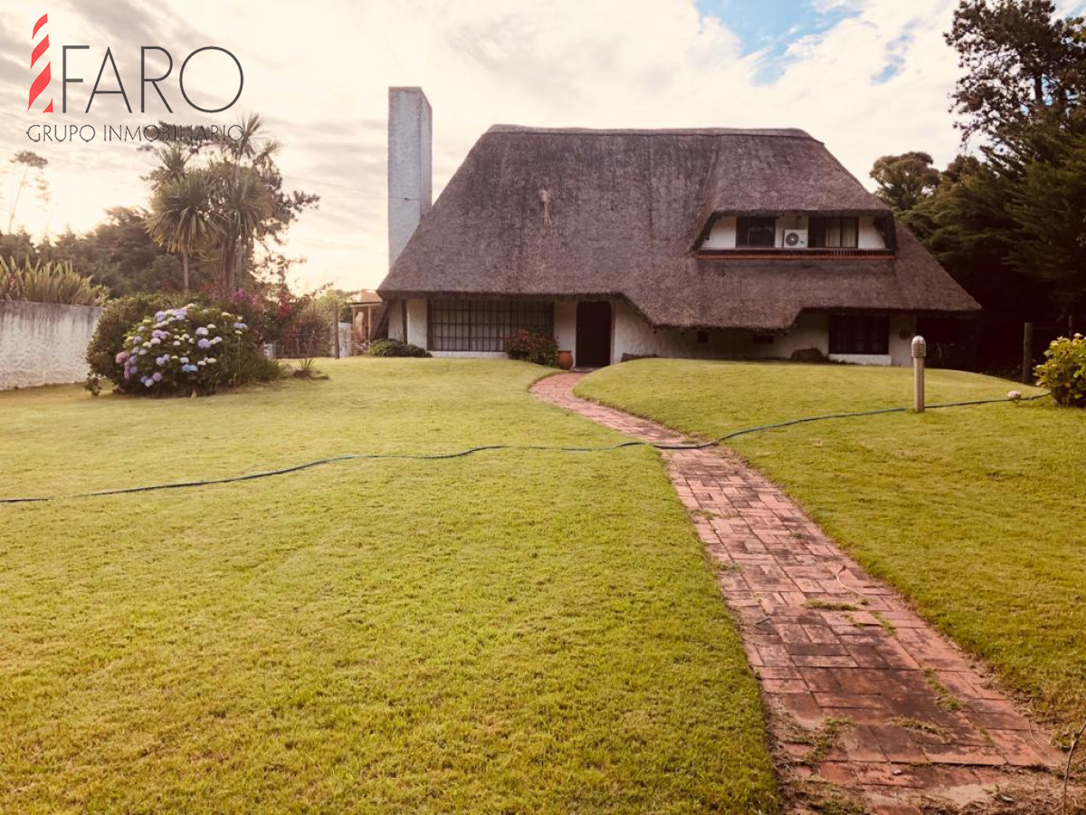 Casa en Marly de 3 dormitorios 2 baños con parrillero - FAR32626C