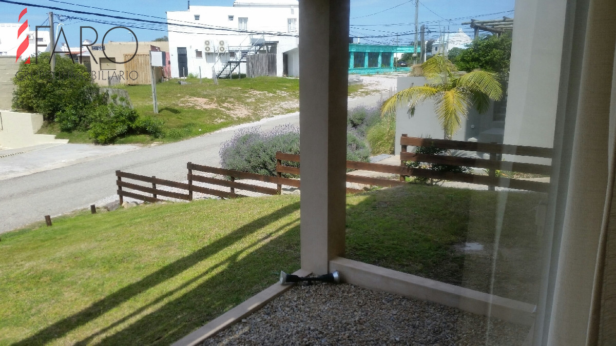 muy linda casa estilo minimalista en montoya de 4 dormitorios con parrillero - far36270c