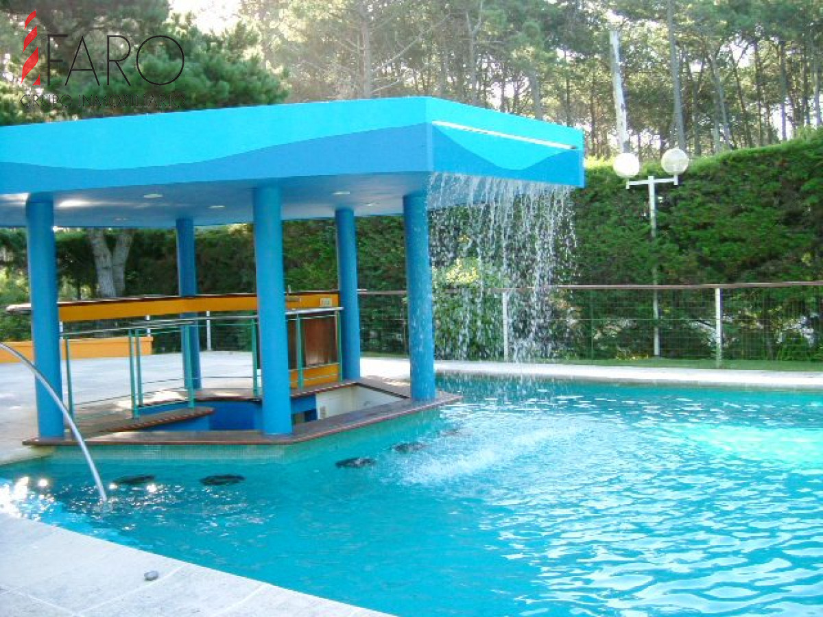 Casa en Lugano 5 dormitorios con piscina climatizada - FAR33876C