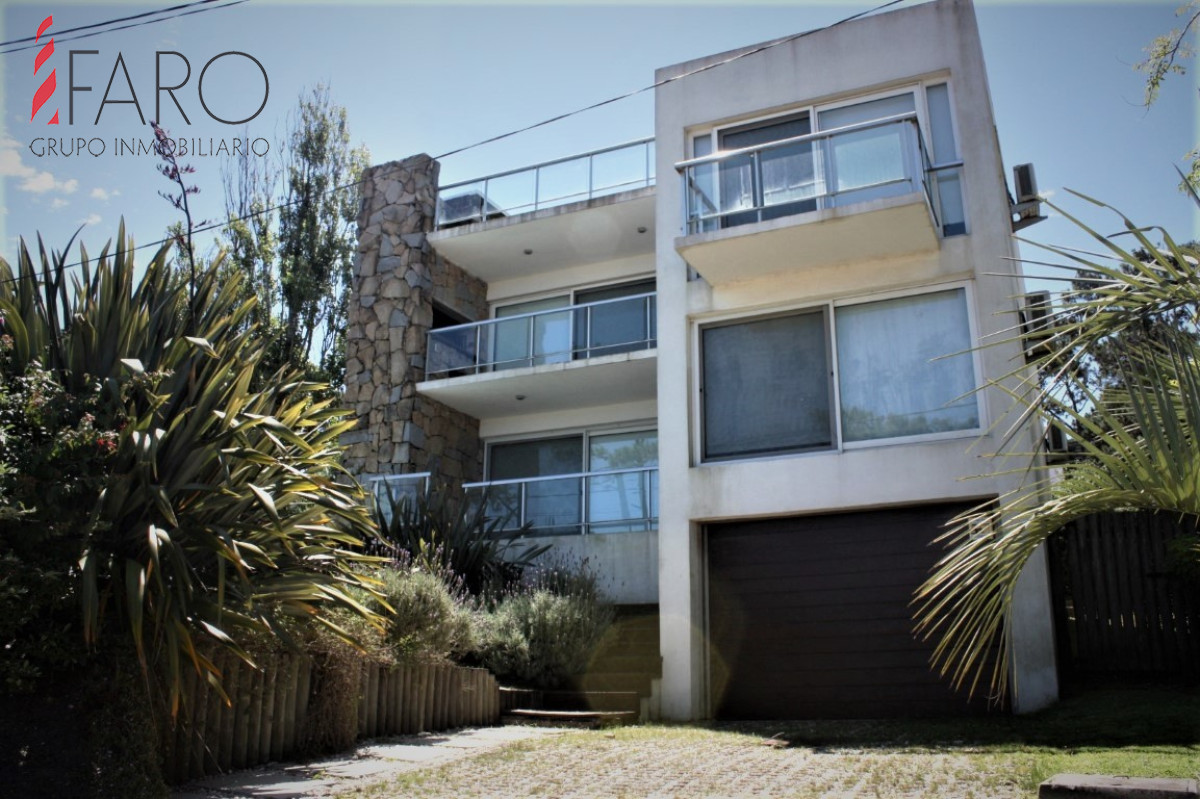 CASA EN MONTOYA A 1 CUADRA DEL MAR - FAR37295C