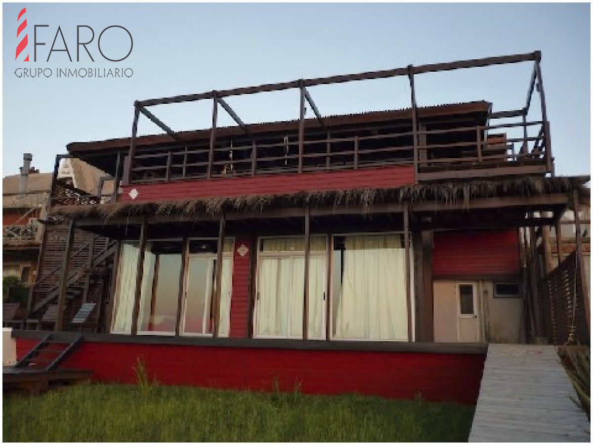 Casa en José Ignacio con espectacular vista al mar y 4 dormitorios con piscina - FAR32687C