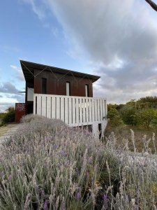 Moderna casa en venta en Punta Piedras