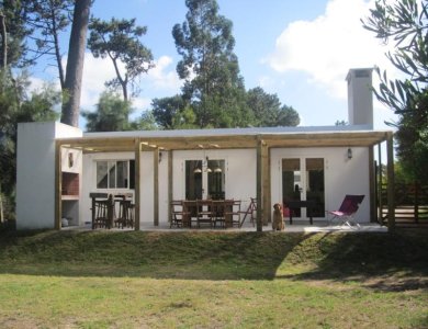 Casa en barrio privado en Jardines de Córdoba 4 dormitorios con parrillero