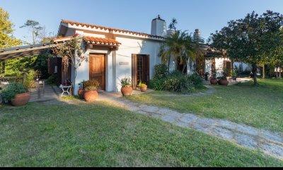 Venta de casa en Playa Mansa, Ubicación inmejorable.