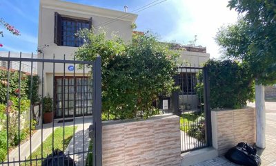 Casa reciclada a nuevo en zona Parque Batlle