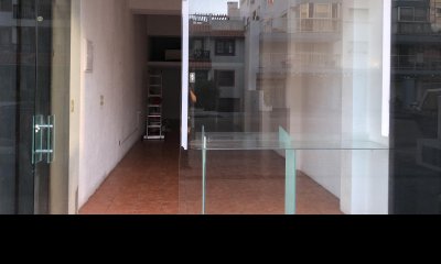 Local en venta sobre calle 24, a una cuadra de la plaza de los artesanos