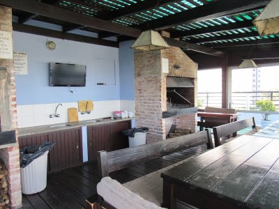 Apartamento en Venta en Roosevelt 2 dormitorios con balcón cerrado y garage - FAR36612A