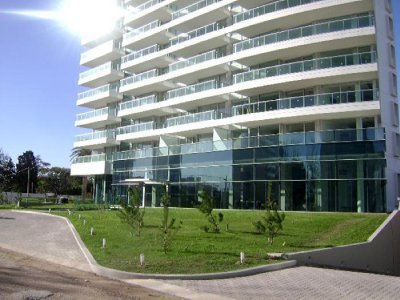 Apartamento en la Mansa 3 dormitorios con parrillero y garage - FAR32652A