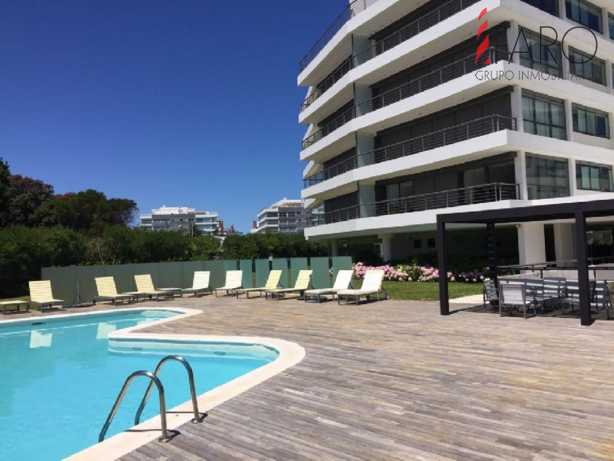Apartamento en Brava 3 dormitorios en suite con terraza y garage - FAR37032A