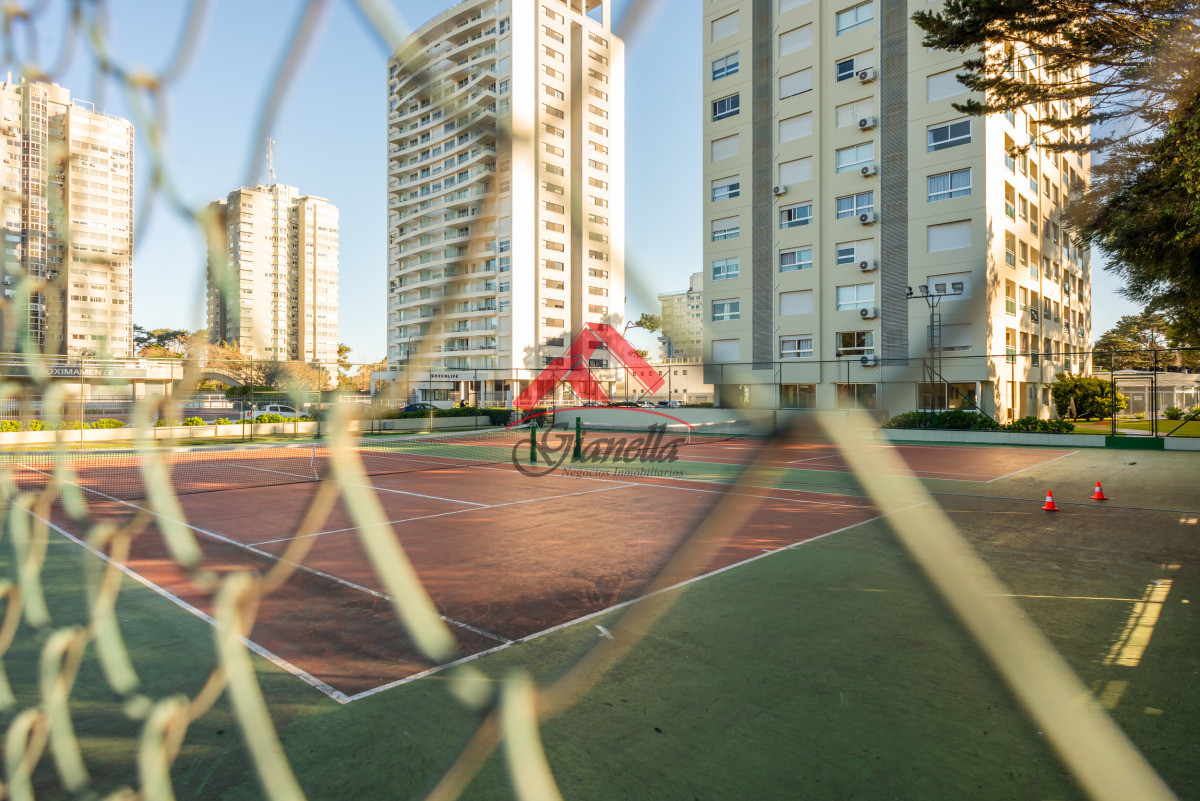 Apartamento ID.2240 - 2 dormitorios 2 baños 2 terrazas Roosevelt