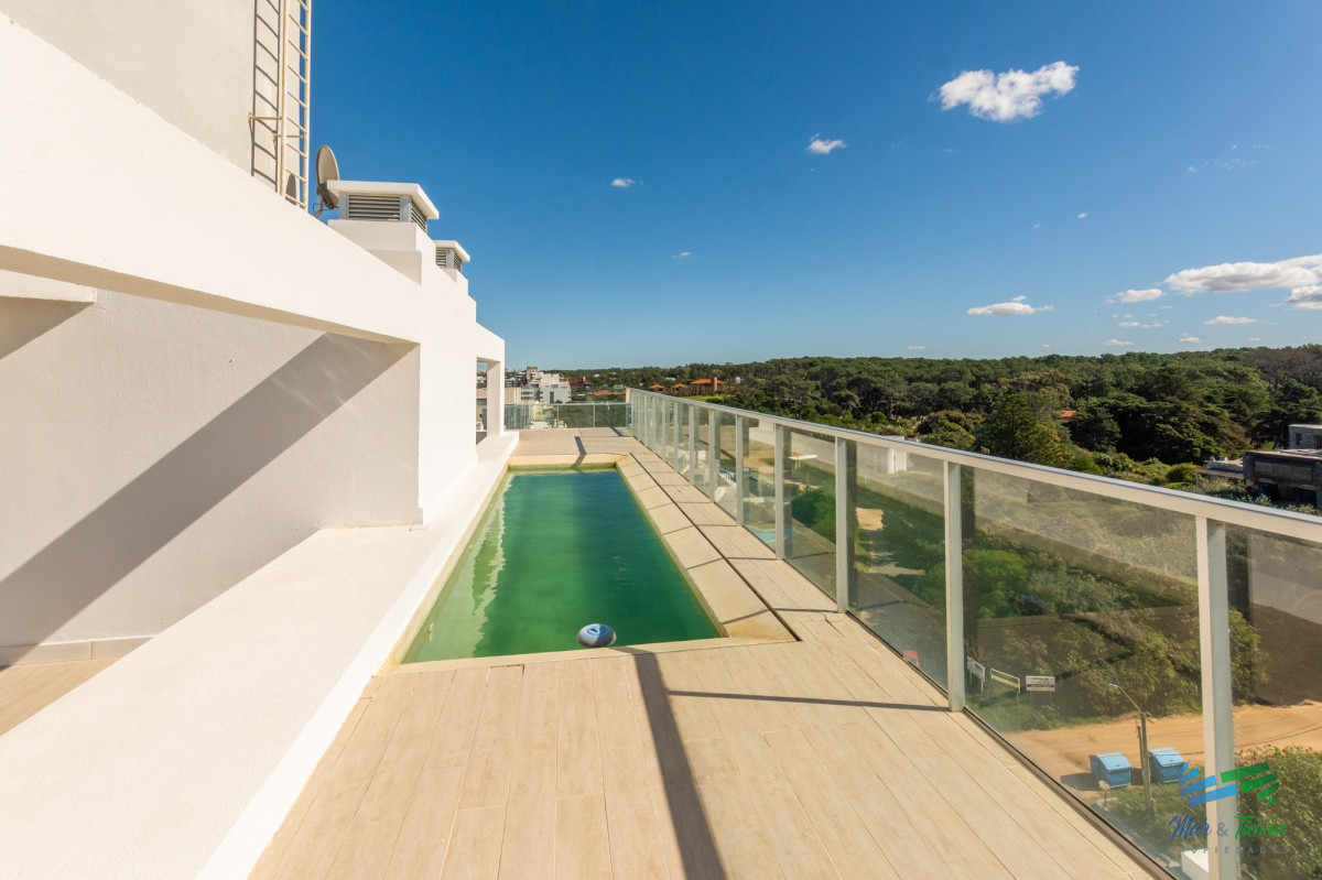 Apartamento ID.5128 - Penthouse duplex 4 dormitorios Playa Brava - Punta del Este