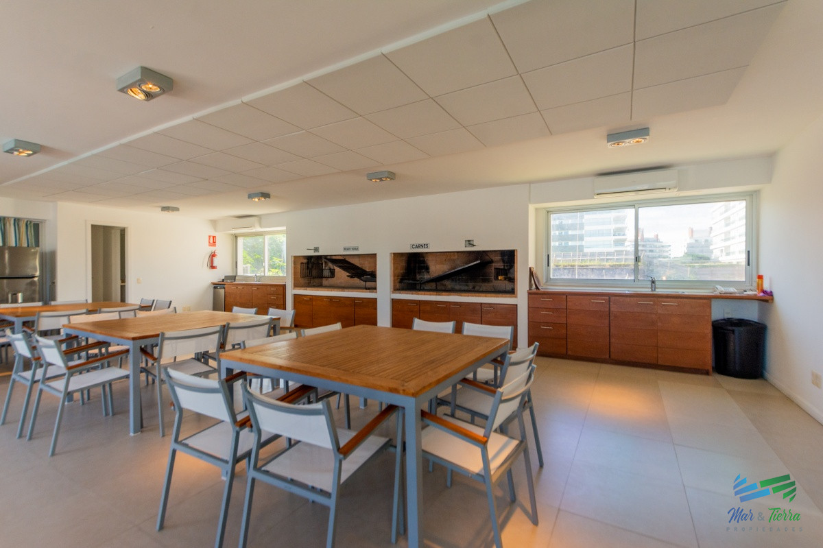 Apartamento ID.5128 - Penthouse duplex 4 dormitorios Playa Brava - Punta del Este