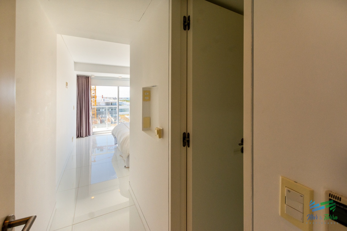 Apartamento ID.5128 - Penthouse duplex 4 dormitorios Playa Brava - Punta del Este