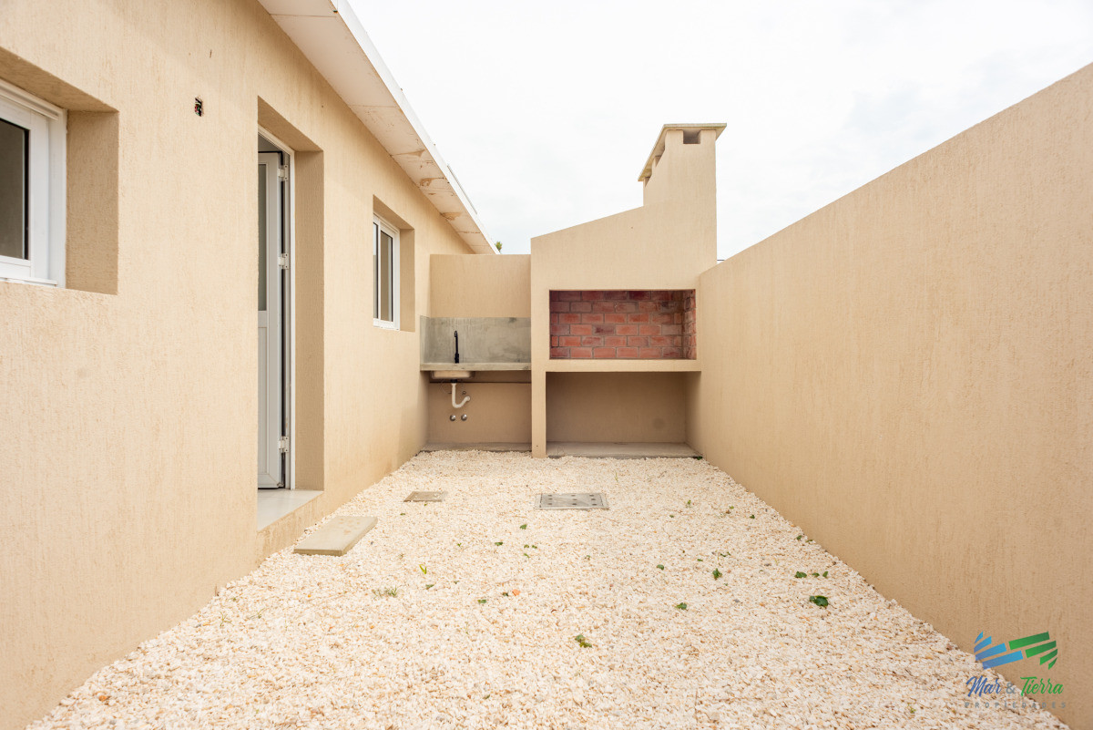 Casa ID.5515 - Altos de la laguna, 2 dormitorios con garage