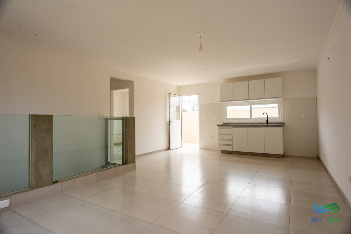 Casa ID.5515 - Altos de la laguna, 2 dormitorios con garage