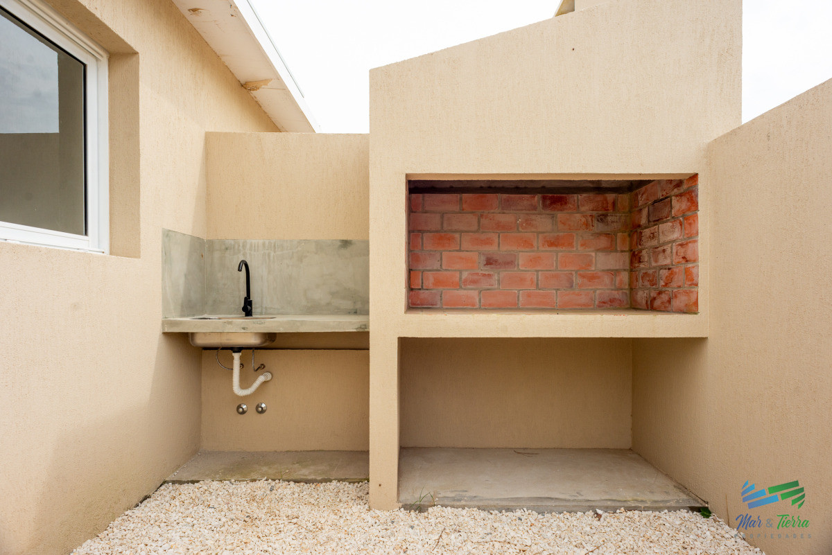 Casa ID.5515 - Altos de la laguna, 2 dormitorios con garage