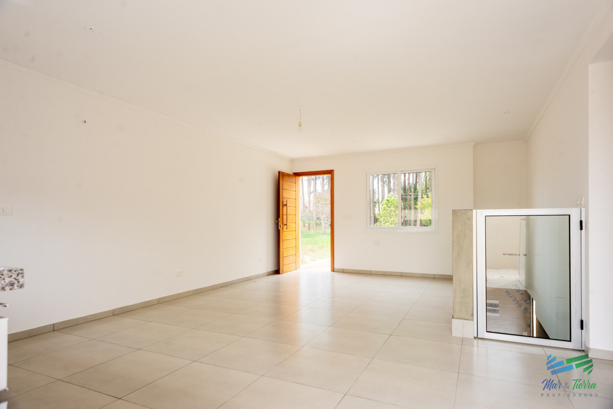 Casa ID.5515 - Altos de la laguna, 2 dormitorios con garage